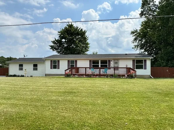 14026 N Elms Rd, Montrose, MI 48457