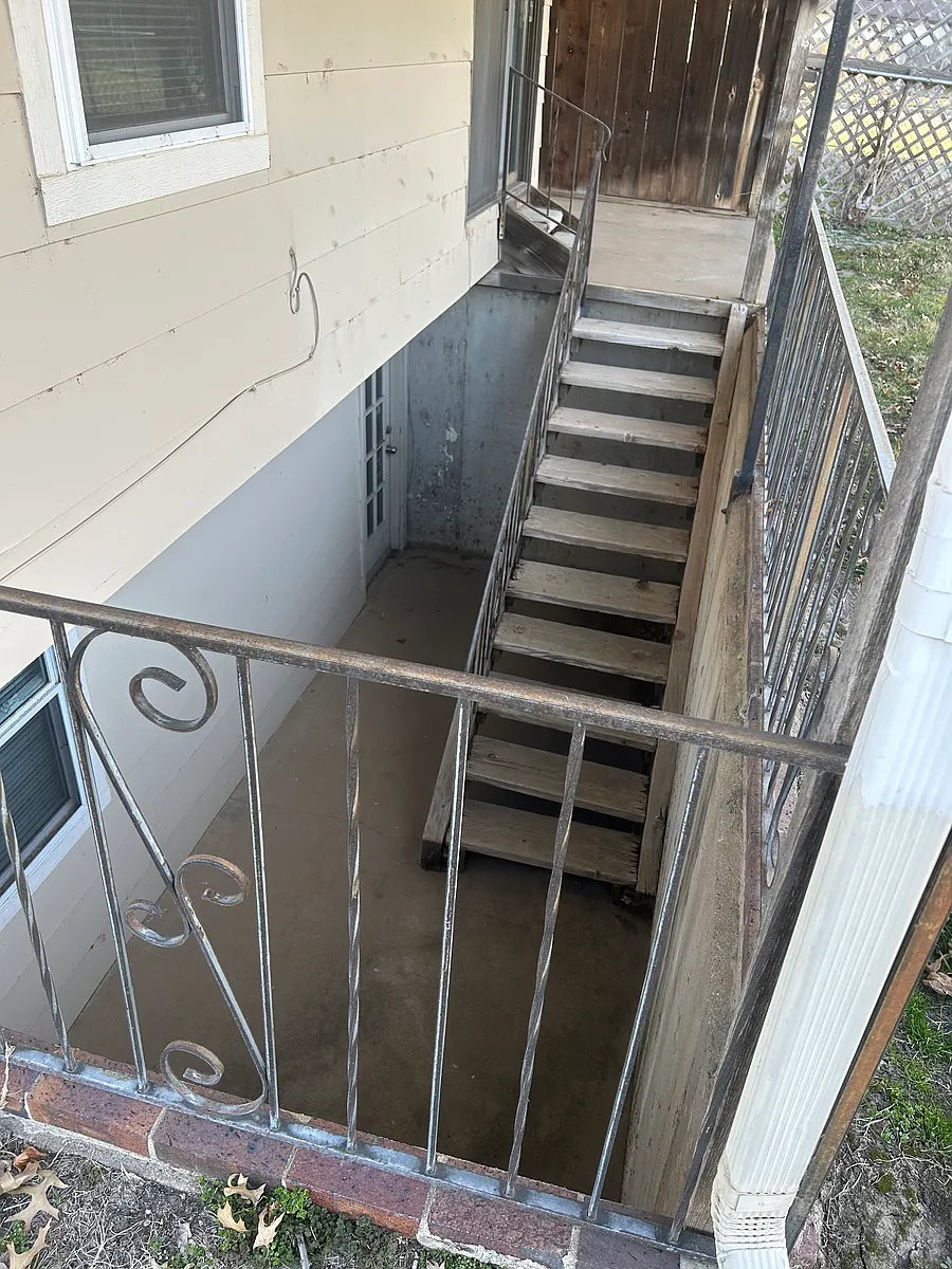 Building Photo - 1522 N Maybelle Pl
