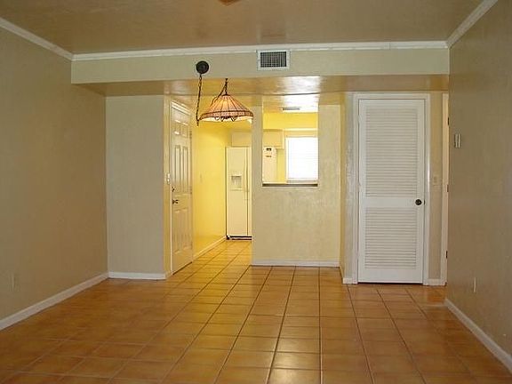 3rd image of 27249 Pullen Ave #3