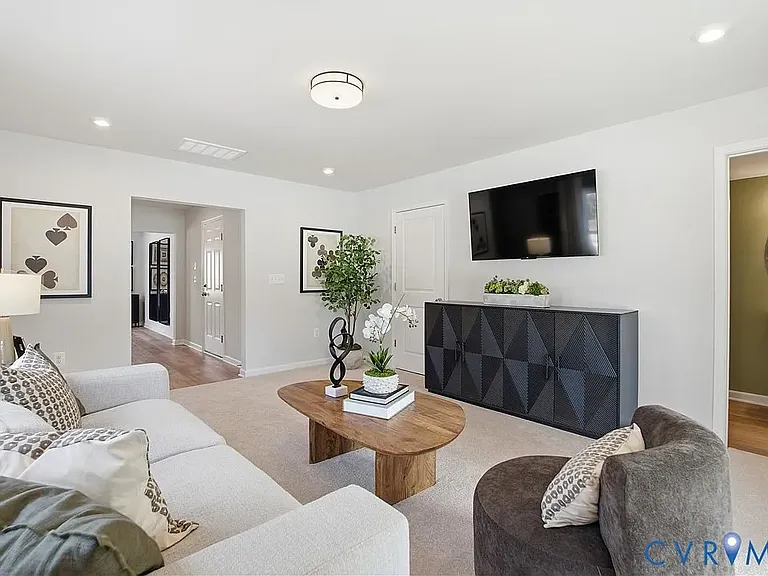421 Burden Dr — Photo 32