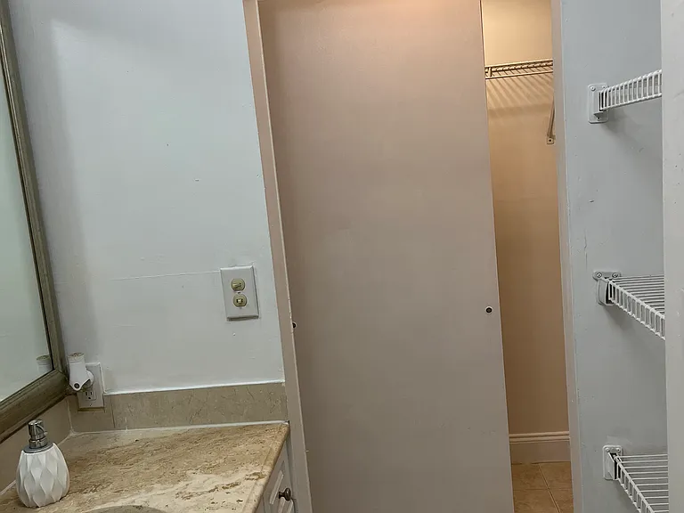 2782 Claremont Cir — Photo 5