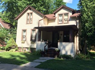 514 N Center St, Appleton, WI 54911