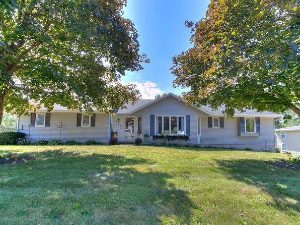 545 NE 56th Ave, Des Moines, IA 50313