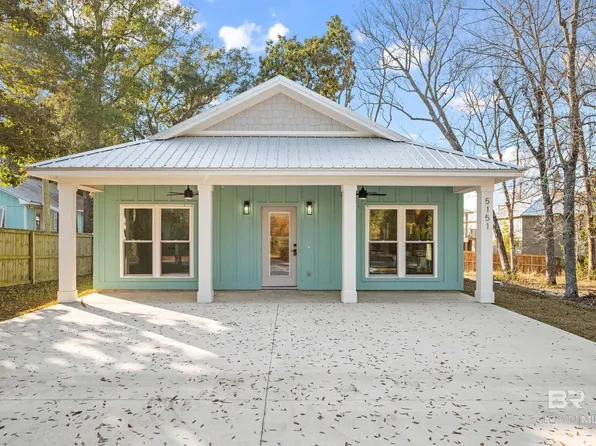 5151 Park Ln, Orange Beach, AL 36561