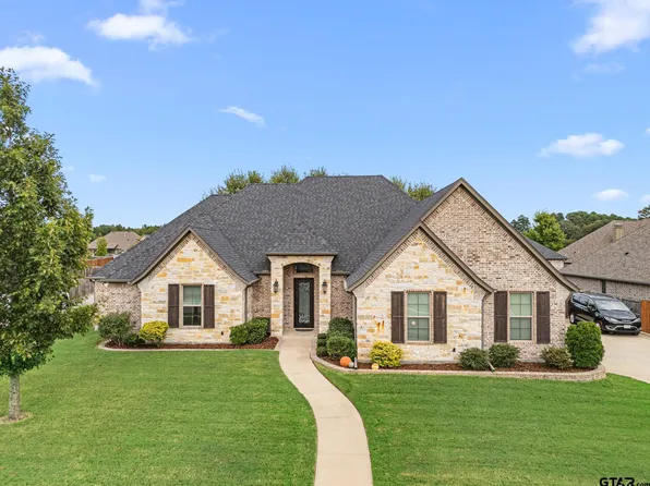 2879 Barton Creek Cir, Tyler, TX 75703