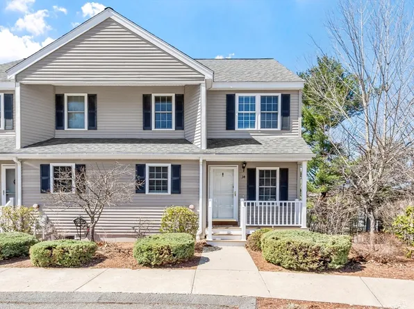 34 Patriot Rd, Fitchburg, MA 01420