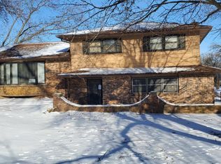 1803 N Federal St, Hampton, IA 50441