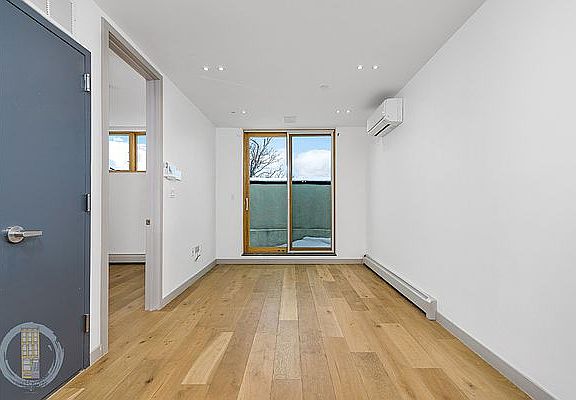 3rd image of 358 Weirfield St #2L