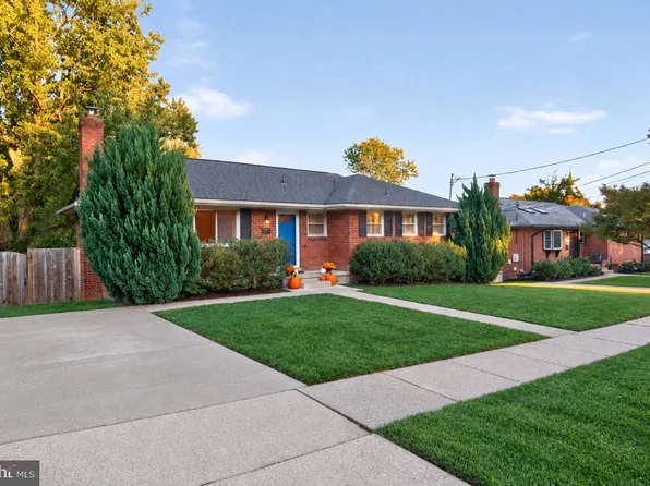 2305 Peggy Ln, Silver Spring, MD 20910