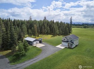 237 Bear Creek Ln, Winlock, WA 98596