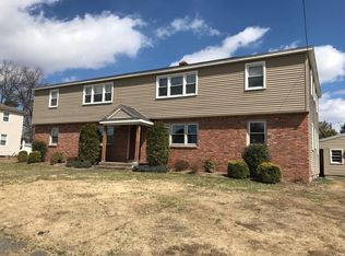 39 Day St APT 1, Feeding Hills, MA 01030