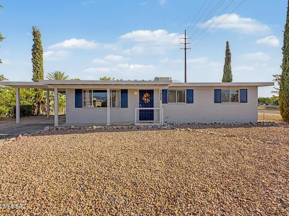 7902 E Winnepeg Dr, Tucson, AZ 85730