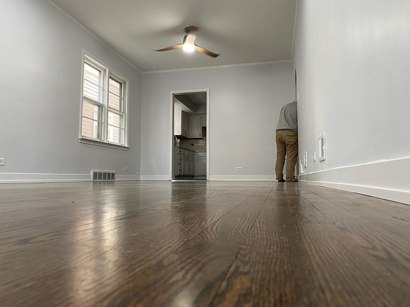 4th image of 5624 N Major Ave #1