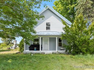 6299 S 90th Ave, New Era, MI 49446