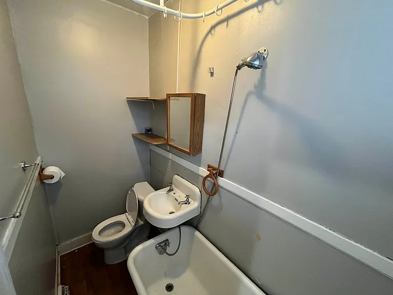 1104 Birch St — Photo 14