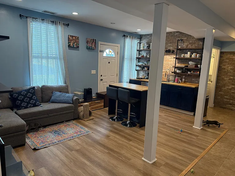 709 Hammond St #2 — Photo 2