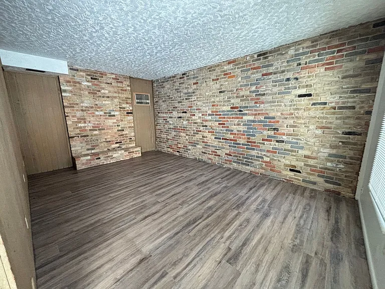 1165 Edgewood Dr — Photo 39