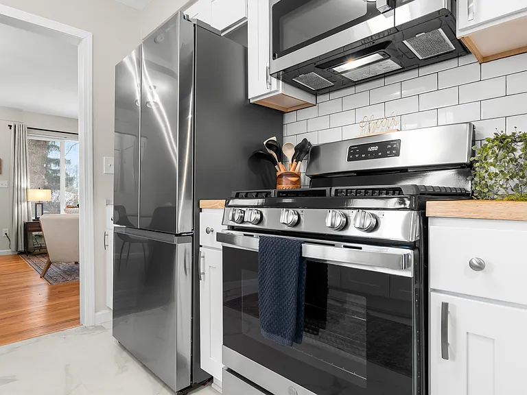 36640 Angeline Cir — Photo 11