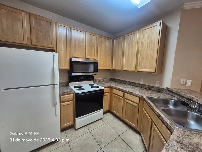 9918 Courtney Palms Blvd #101 — Photo 10