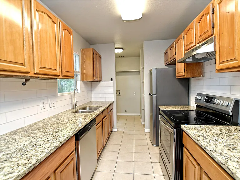 6121 Ponca St #A — Photo 7