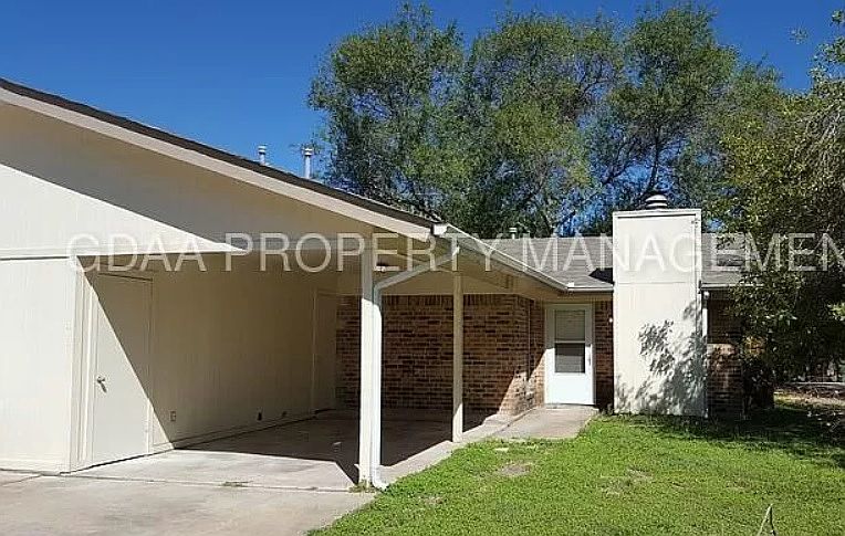 1st image of 1210 Westcott Dr #A