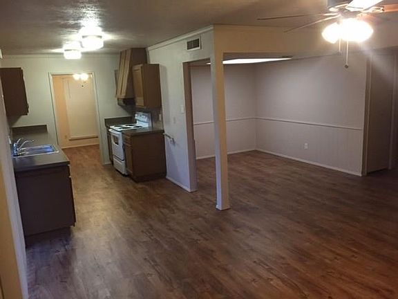 5th image of 2606 Madrid Dr