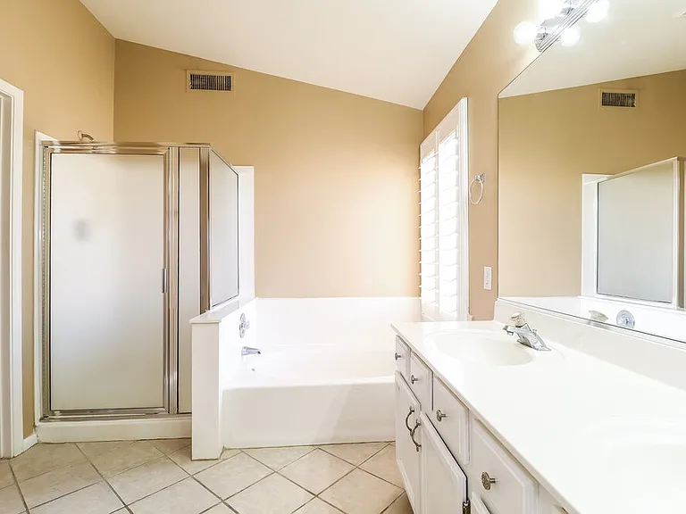 5174 W Geronimo St — Photo 11
