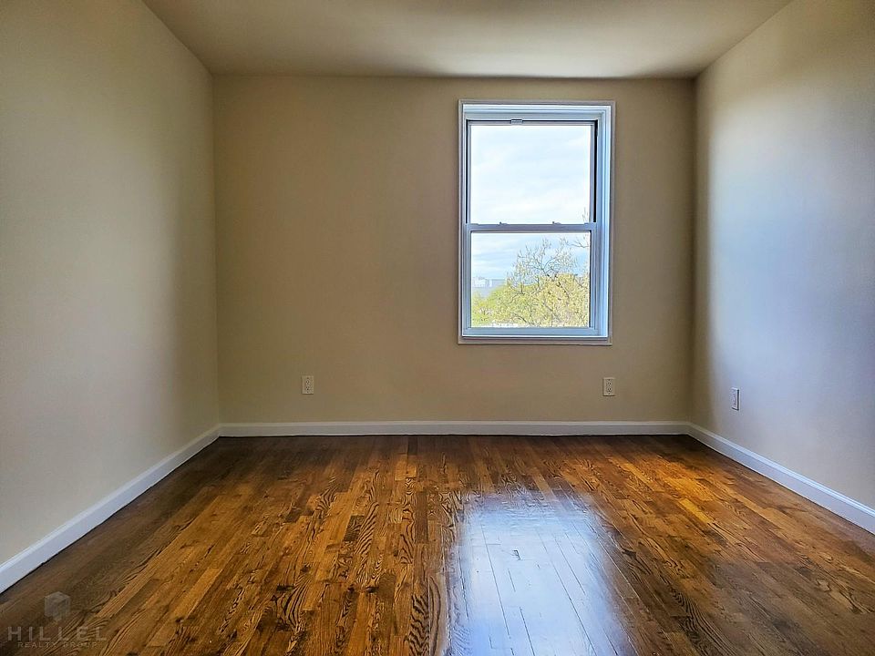 1st image of 14202 84th Dr APT 5D