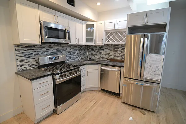 Rented by Yup Realty LLC | media 20