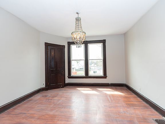 310 Walnut Unit 2-5_01032023