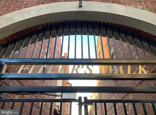 212-24 S 24th St #2427B, Philadelphia, PA 19103