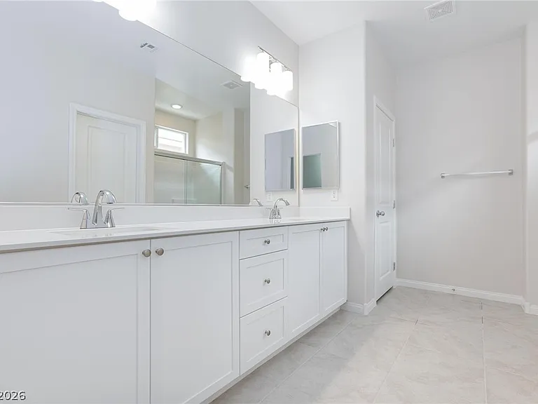 819 Cottonwood Hill Pl — Photo 32