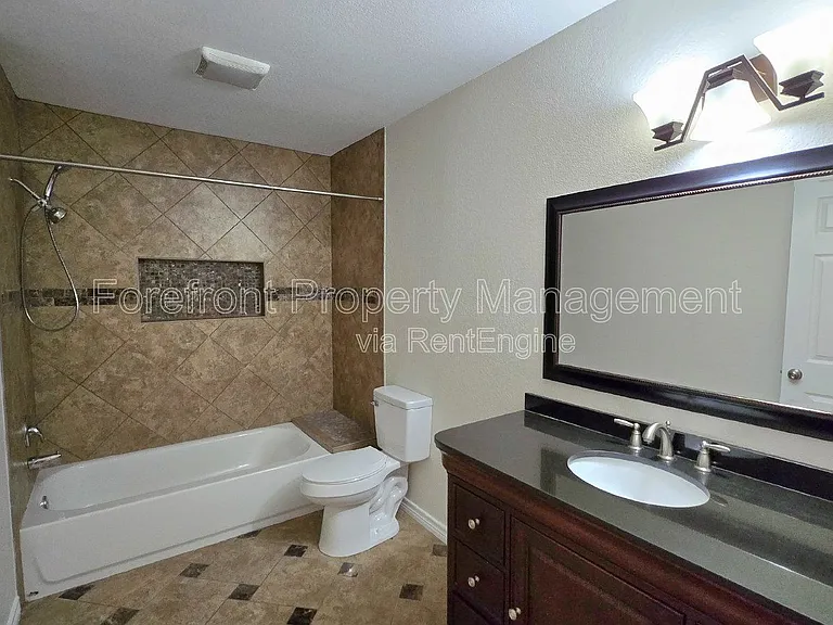 7609 Linkside St — Photo 32