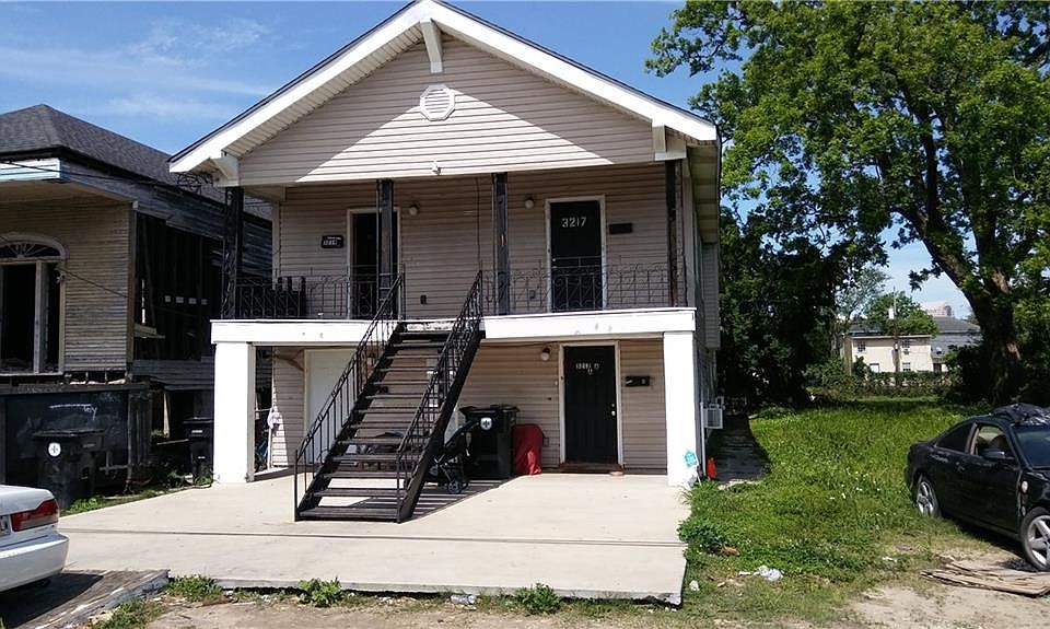 1st image of 3217-19 2nd St