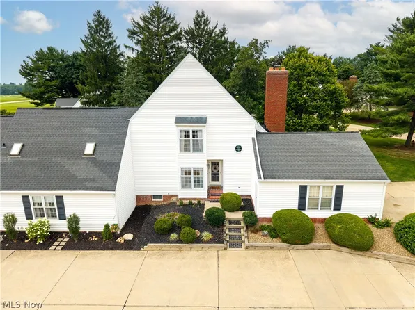 1 Ironwood Dr, Westfield Center, OH 44251