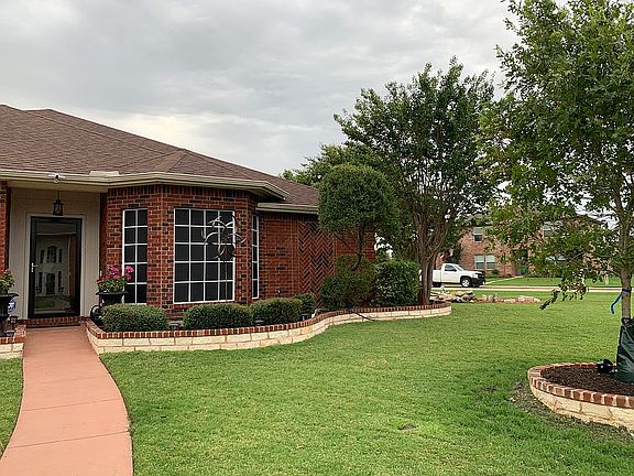 5th image of 137 Southampton Dr