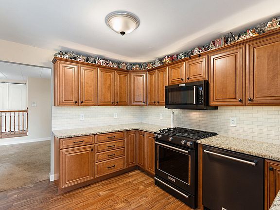 3rd image of 2547 E Lakeshore Dr #C-74