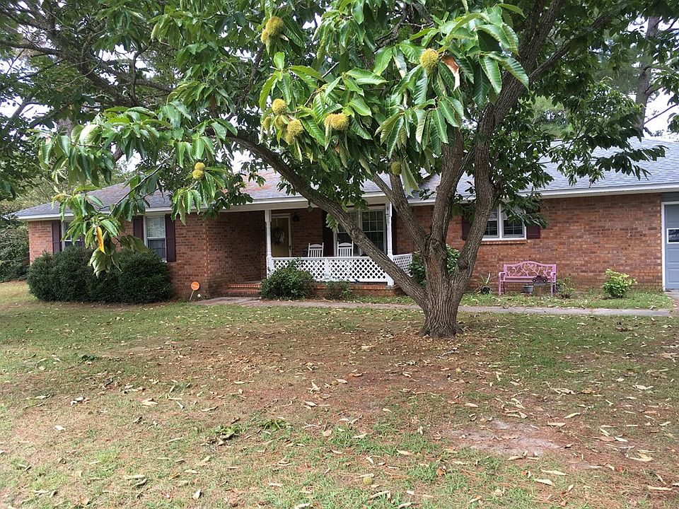 2nd image of 907 Ridgehill Dr