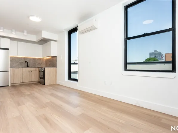 589 Knickerbocker Avenue image 1 of 15