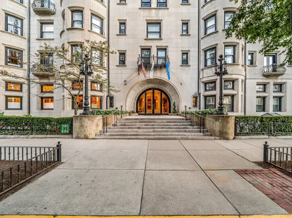 416 Commonwealth Ave APT 212, Boston, MA 02215