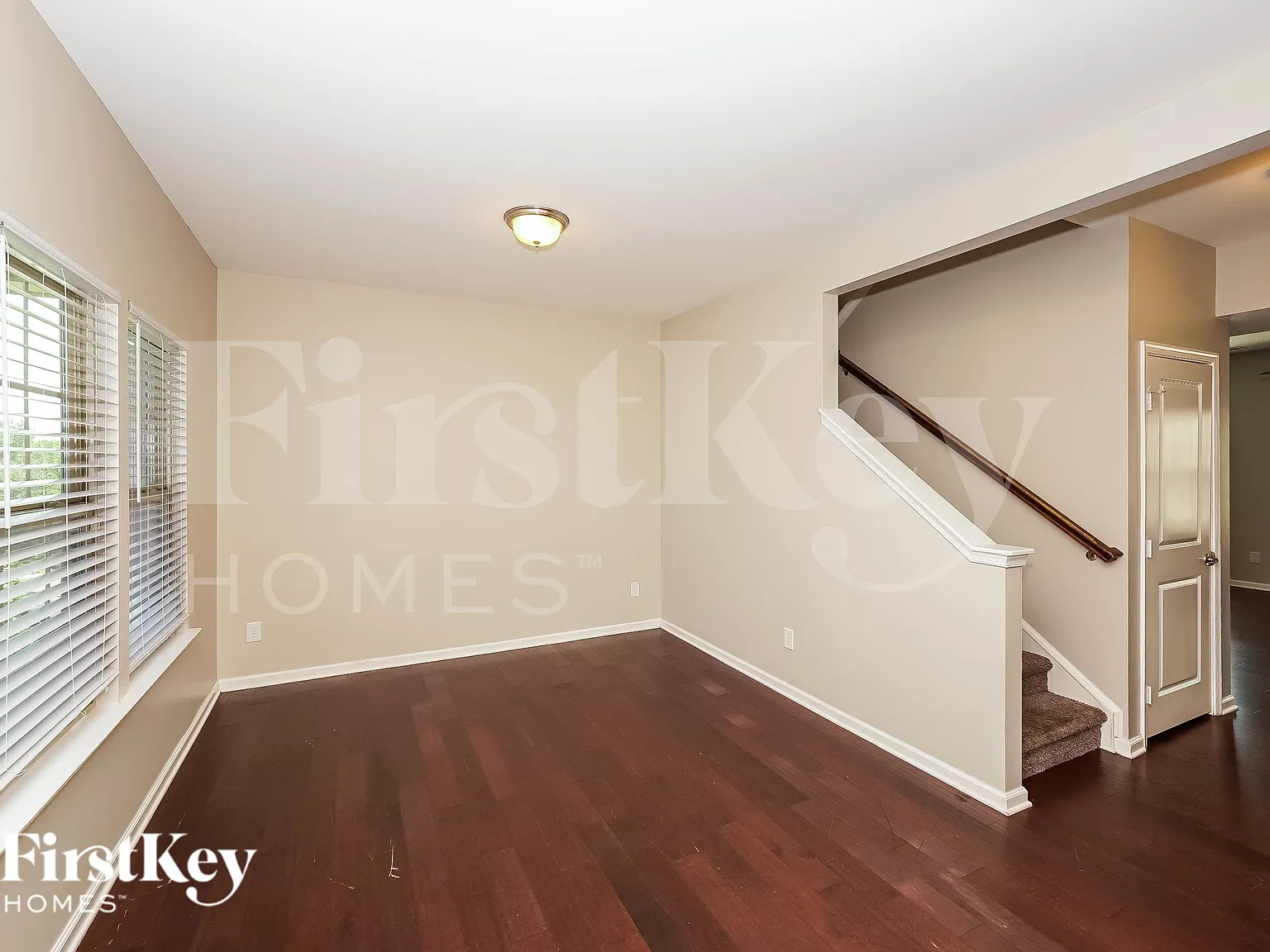 4 bed, 2.5 bath, 2488 sqft, $2,175 — Photo 3