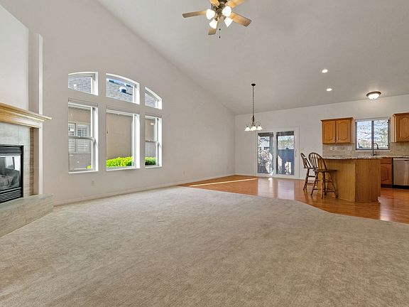 3rd image of 10956 S Crystal View Way