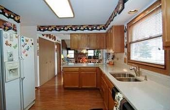 3rd image of 2341 Cottonwood Dr