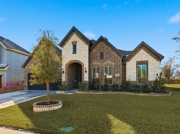 3056 Farmhouse Dr, Midlothian, TX 76065