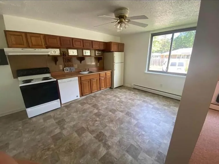 130 Jefferson Ave #4 — Photo 6