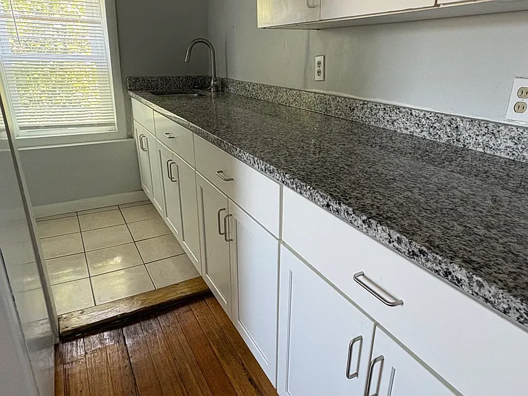 33 Pope St #3 — Photo 3