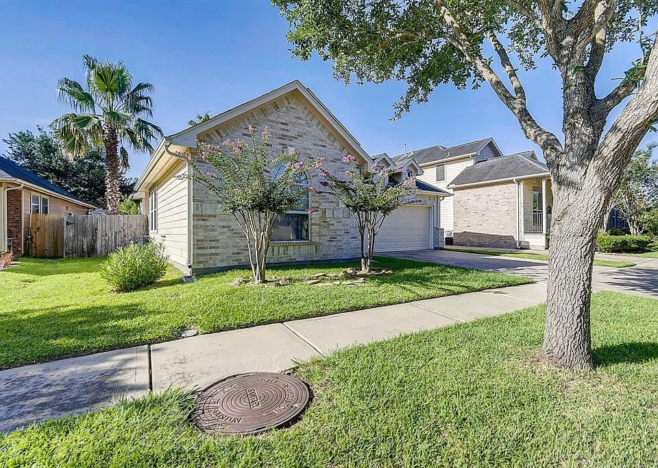 1st image of 21634 Shallow Glen Ln