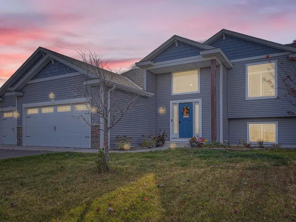 19104 Hoover St NW, Elk River, MN 55330