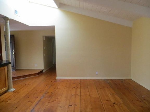 3rd image of 9965 Aviary Dr
