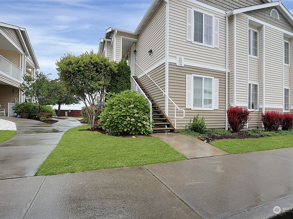 1st image of 10007 186th Street E #132